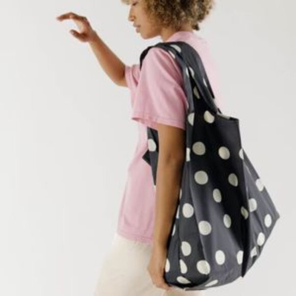 NWT Big Baggu - Tuxedo Dot - Picture 3 of 4